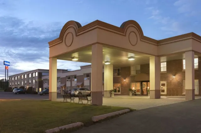 Travelodge by Wyndham Edmundston - photo 2