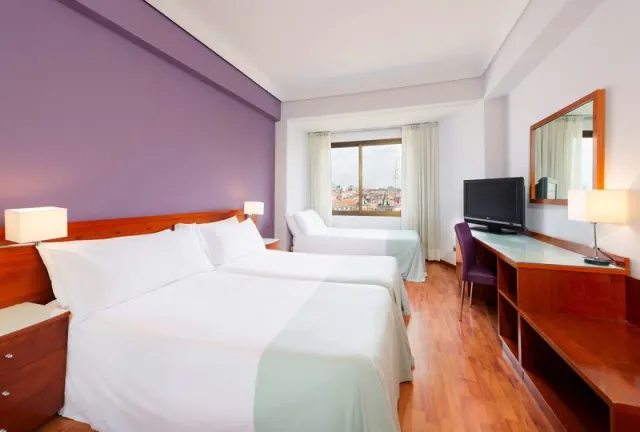 Hotel Madrid Centro Affiliated by Meliá - photo 2