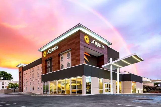 La Quinta Inn  Suites by Wyndham Spokane Downtown, Washington