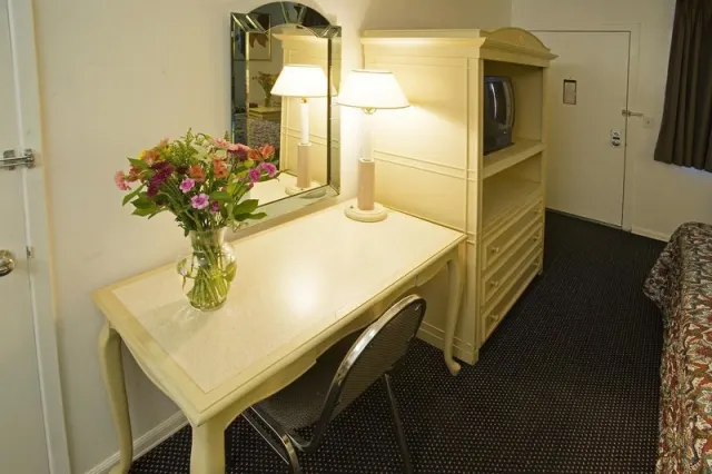 Americas Best Value Inn - Thousand Oaks - foto 4