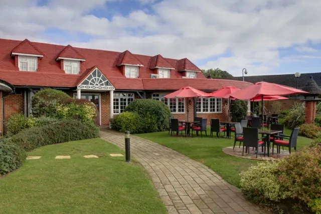 Best Western Calcot Hotel - photo 3