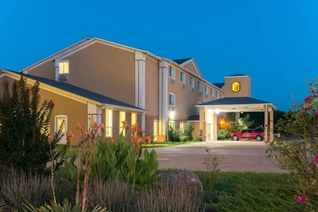 Super 8 by Wyndham Perry, Oklahoma
