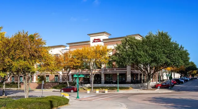 Hampton Inn & Suites Keller Town Center - mynd 4