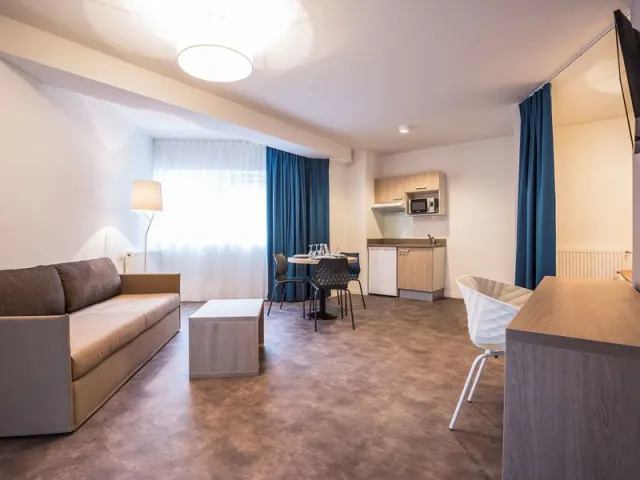 Aparthotel Adagio Access Saint-Nazaire - photo 4
