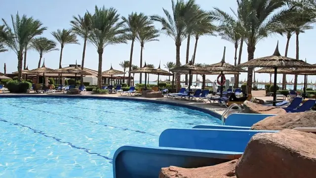 Sea Beach Edge by Rotana - photo 3