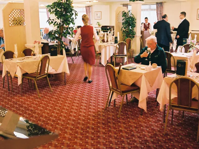 Norfolk Lodge - photo 4