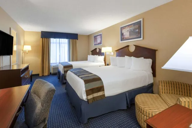 Wingate by Wyndham Erie - photo 3