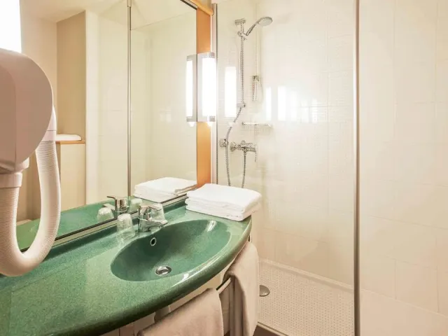 ibis Auray - foto 4