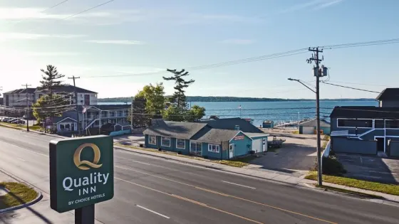 Quality Inn By The Bay