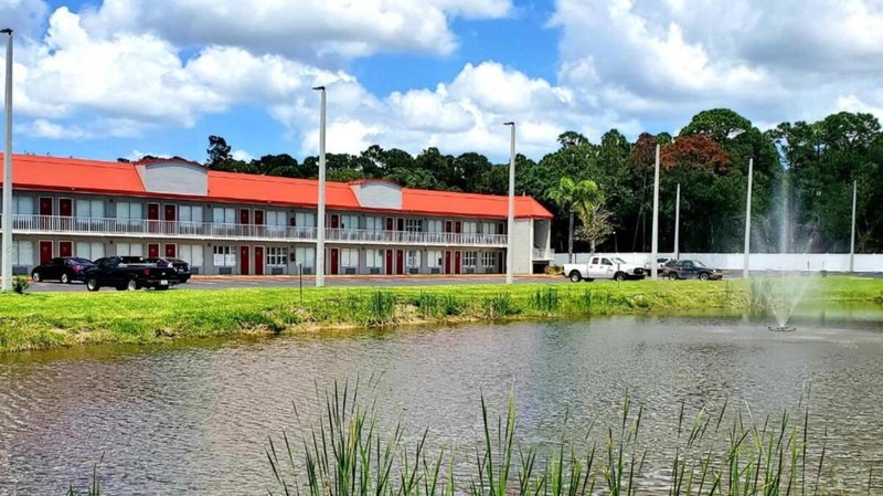 Vero Beach Inn & Suites - foto 1