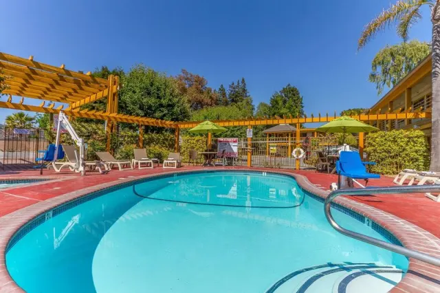 Comfort Inn Santa Cruz - photo 4