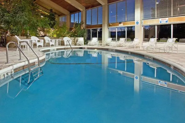 Days Inn by Wyndham Warren - photo 3