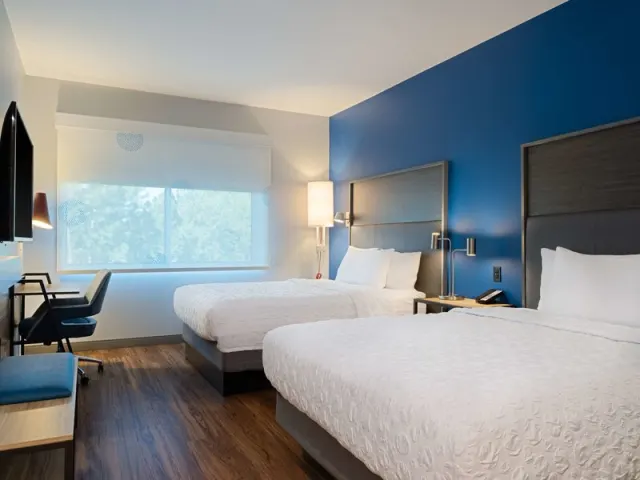 Tru by Hilton Atlanta Airport College Park - photo 3
