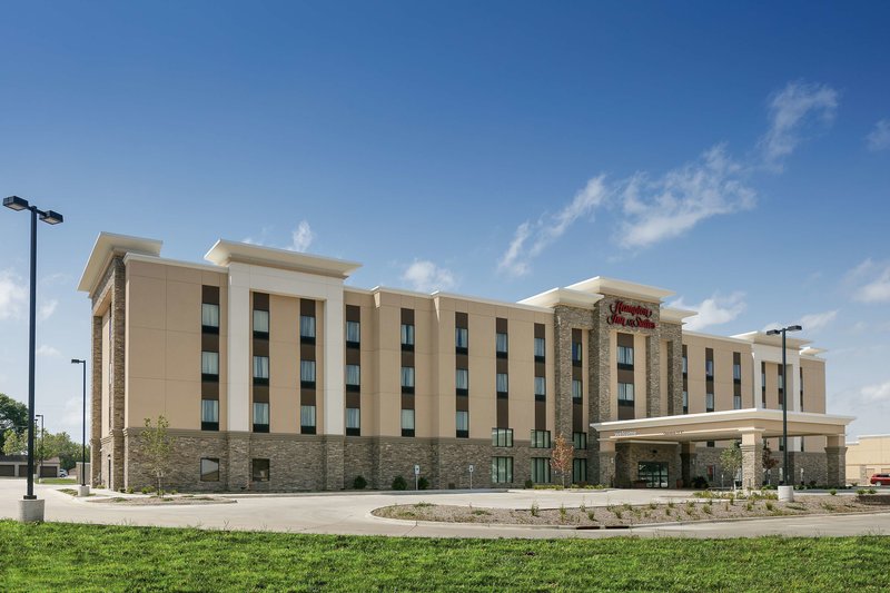 Hampton Inn  Suites Mason City - photo 1