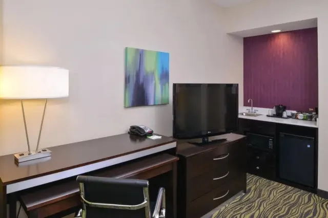 Holiday Inn Little Rock West  Chenal Pkwy - photo 2