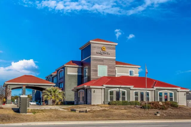 La Quinta Inn & Suites by Wyndham Kerrville - 照片 4