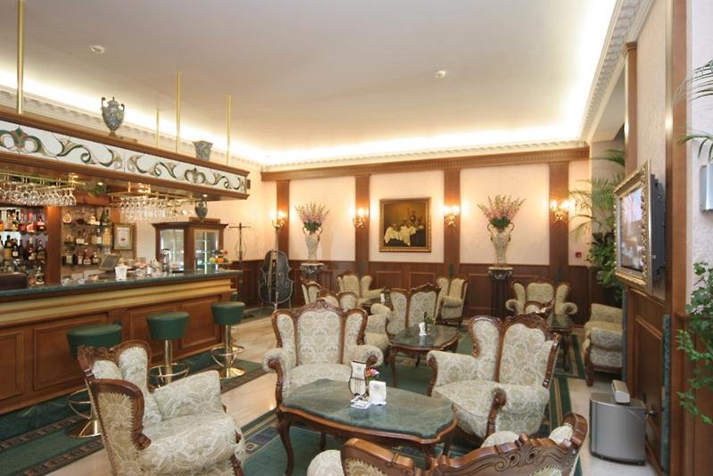 Grand Hotel London - foto 1