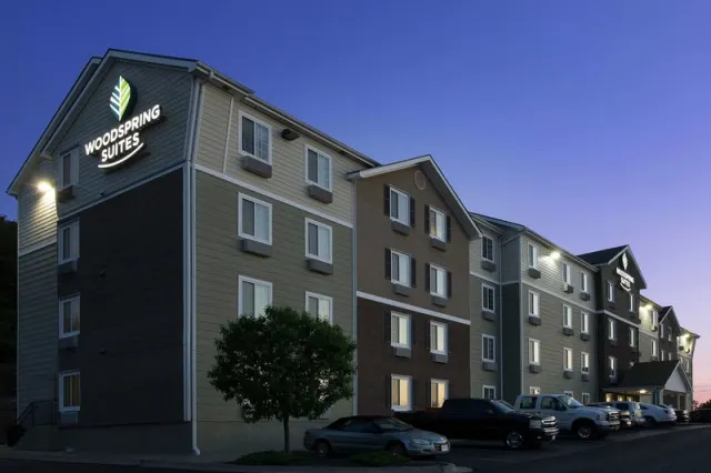 WoodSpring Suites Kansas City Mission - photo 4