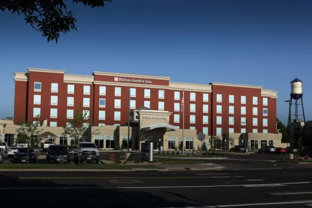 Hilton Garden Inn Arvada Denver - photo 2