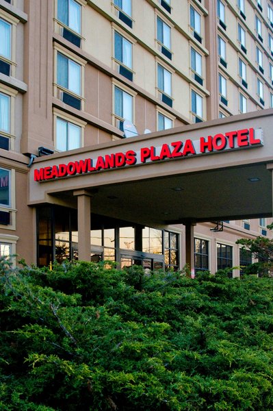 Meadowlands Plaza Hotel, Secaucus
