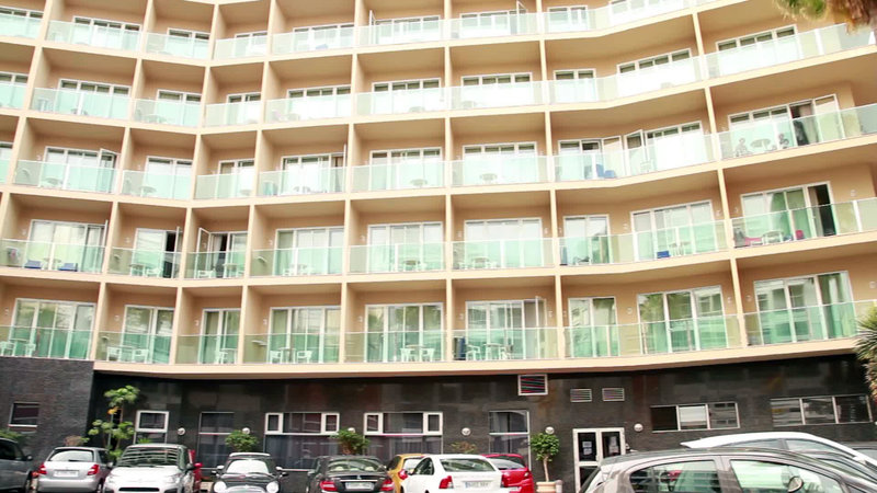 Bull Hotel Reina Isabel & Spa - photo 1