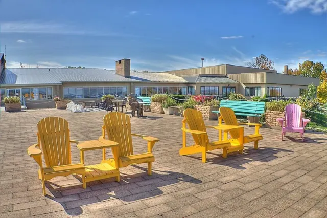Old Orchard Inn And Spa - photo 4
