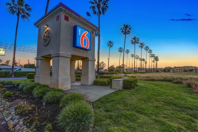 Motel 6 Lodi - photo 3