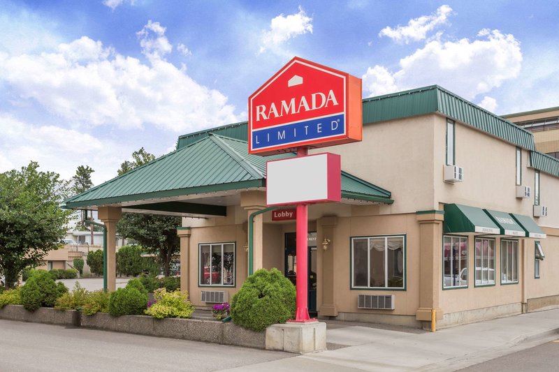 Ramada by Wyndham Quesnel - photo 1