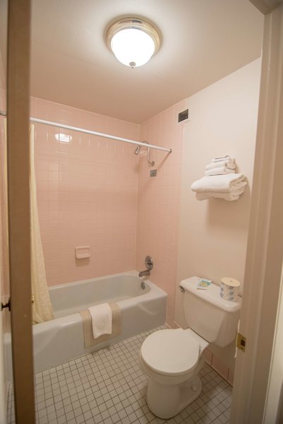 Motel 8 Laramie - photo 4