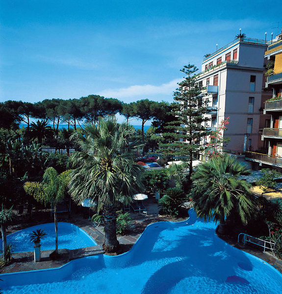 Reginna Palace - foto 1