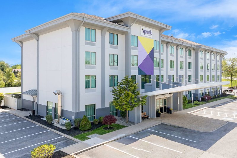 Spark by Hilton Exton - photo 1