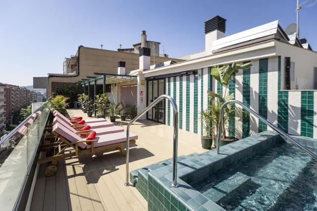 Via Sants Hotel Barcelona, Tapestry Collection by Hilton, Barcelona