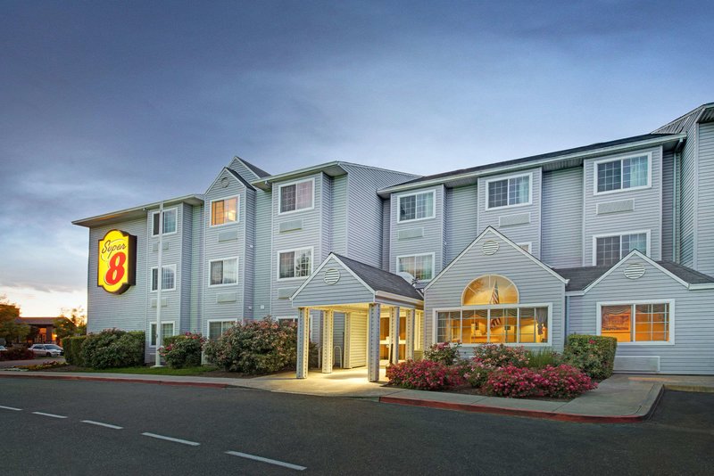 Surestay by Best Western Sacramento South Natomas - photo 1