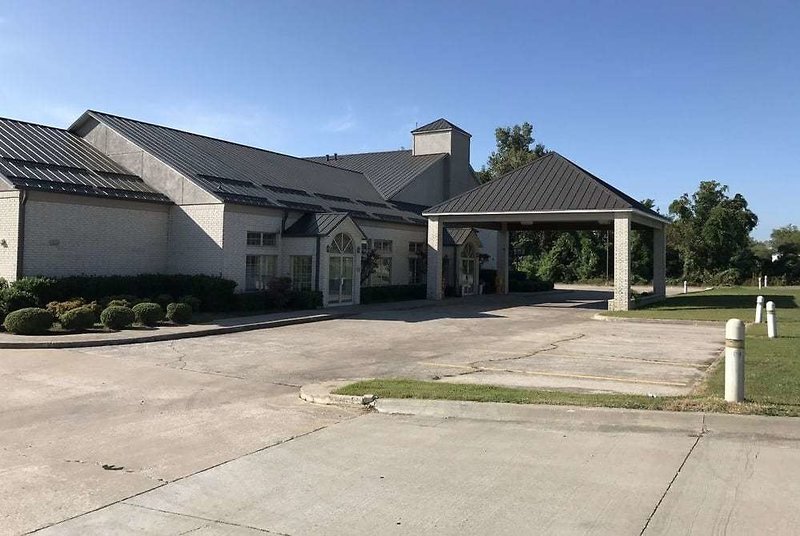 Days Inn by Wyndham Grove - photo 1