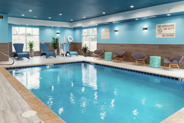 Hampton Inn & Suites Pittsburgh New Stanton, New Stanton