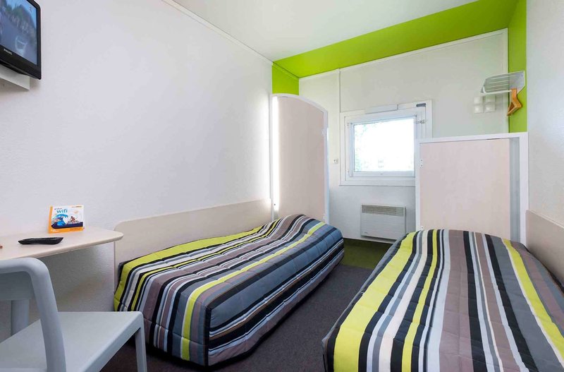 hotelF1 Paris Gennevilliers - photo 1