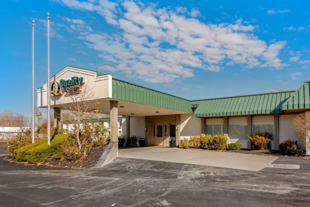Quality Inn  Suites New Hartford Utica - photo 2