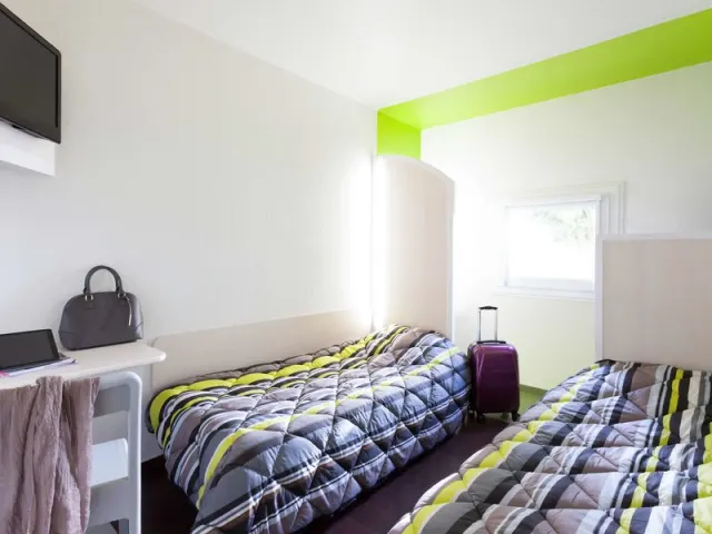 hotelF1 Montauban - photo 2