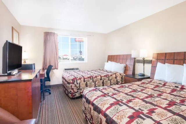 Knights Inn and Suites Grand Forks - foto 3