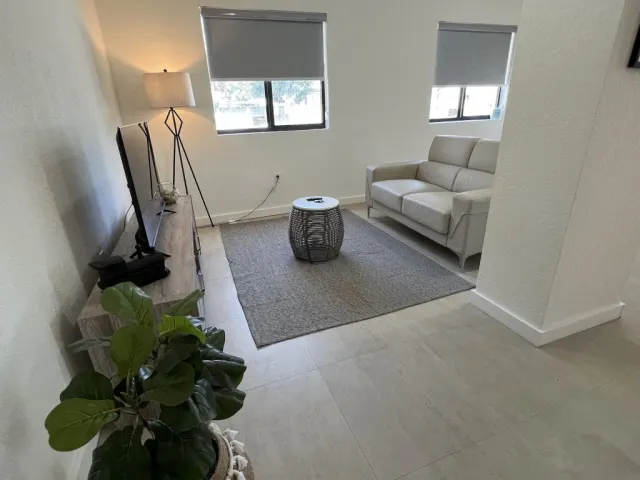 Renzzi Wynwood Apartments - photo 3