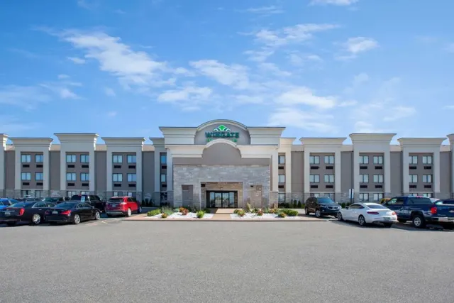 Wingate by Wyndham Detroit Metro Airport - photo 2