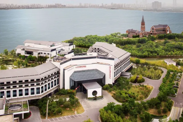 Worldhotel Grand Dushulake Suzhou - photo 3