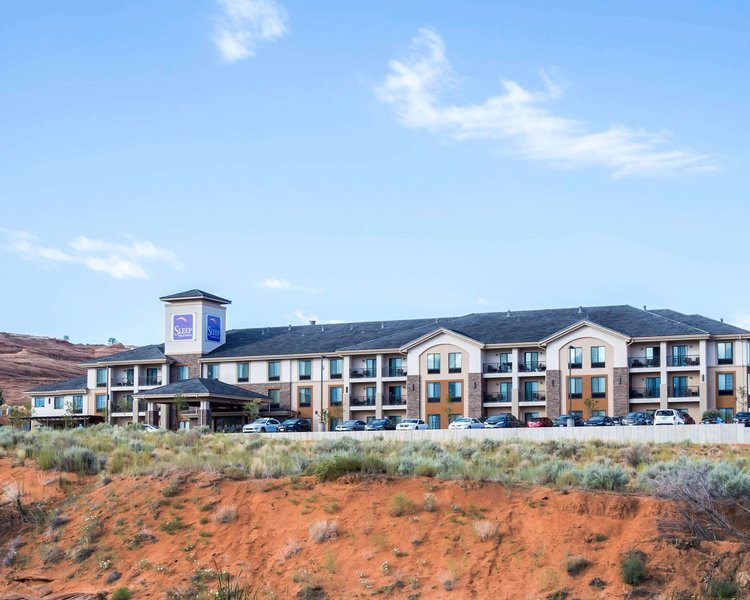 Sleep Inn & Suites Page - foto 1