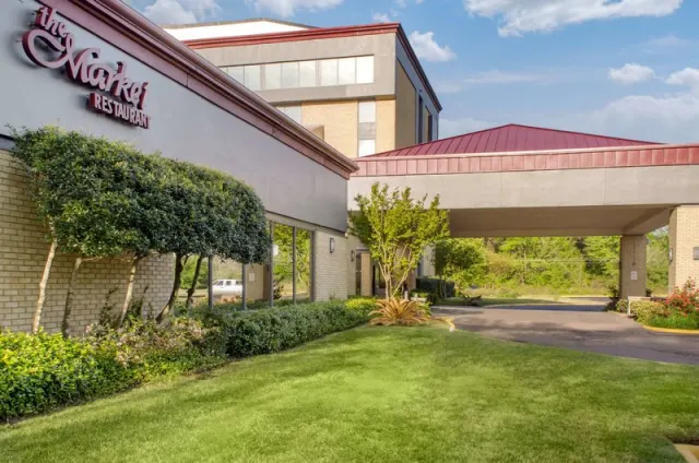 Ramada by Wyndham Shreveport Airport, Louisiana