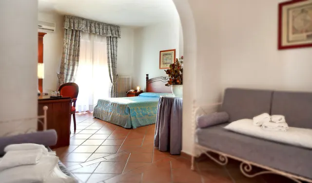 Mediterraneo Palace Hotel - photo 3
