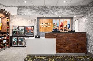 Hampton Inn  Suites Charlotte Arrowood - photo 4