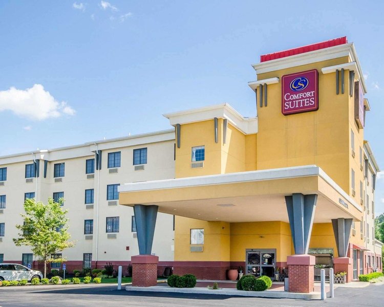 Comfort Suites - foto 1