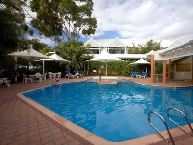 Broadwater Resort - photo 3