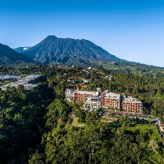 Pesona Alam Resort & Spa - photo 1