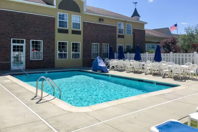Best Western Mystic Hotel - photo 2